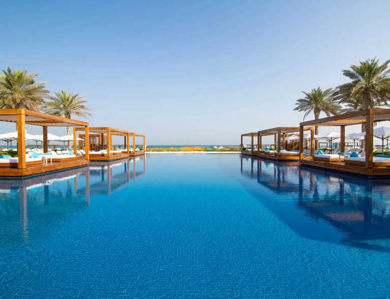 _saadiyat Beach Club