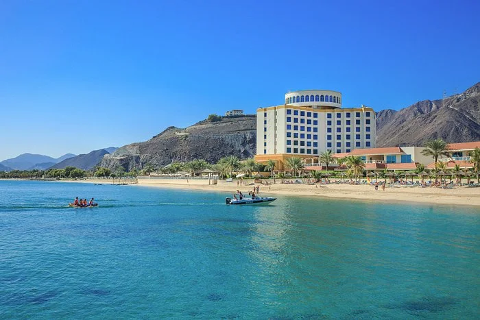 _Khorfakkan-Beach-sharjah